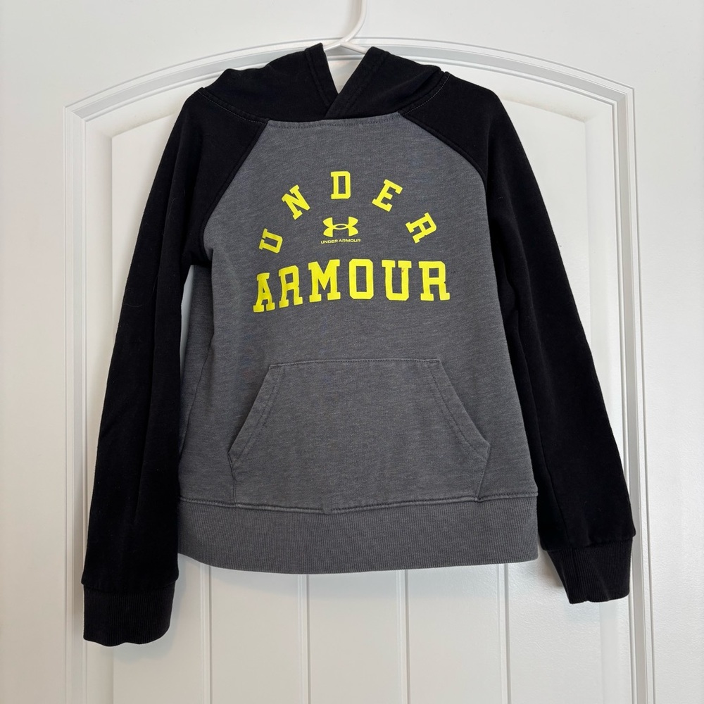 Under Armour Kids Gray and Black Hoodie Size 6